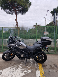 V strom suzuki 650- gomme nuove