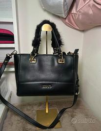 Borsa Liu•Jo nera con tracolla regolabile