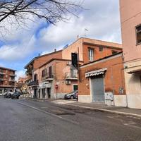 NEGOZIO A GENZANO DI ROMA