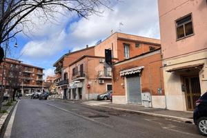 NEGOZIO A GENZANO DI ROMA