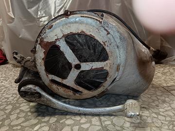 Vespa faro basso. motore originale VN2M