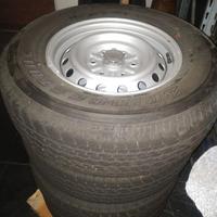 4 cerchi e gomme 245/70R16