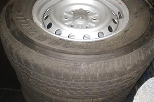 4 cerchi e gomme 245/70R16