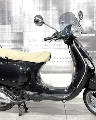 Piaggio Vespa LX 150