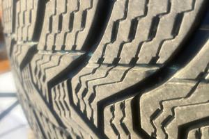 Pneumatici invernali 185/65 R14