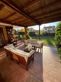 Tettoia in legno 4x4metri