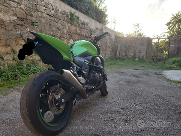 Kawasaki Z750 2011