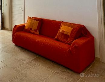 Divano letto come nuovo  letto ancora incelofanato