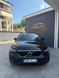 Volvo XC40 D4 AWD Geartronic Momentum