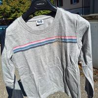 maglia grigia a righe 