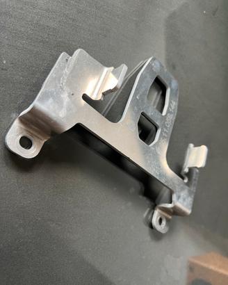 Staffa montaggio batteria ktm 690 smcr