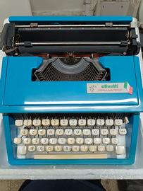 Macchina da scrivere Olivetti Italia 90