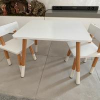 Tavolo bimbi legno+2sedie