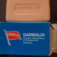 Scatola e saponetta Garibaldi, originali