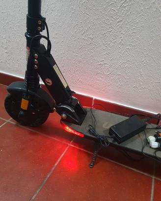 monopattino elettrico urbanglide 