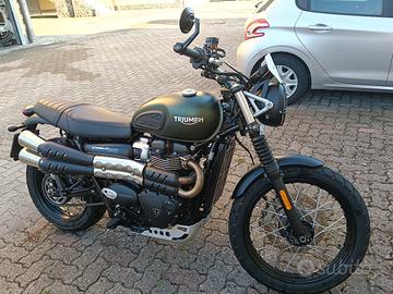 Triumph scrambler street 900