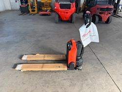 TRANSPALLET ELETTRICO TOYOTA 13 QUINTALI