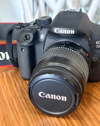 Canon 700 D