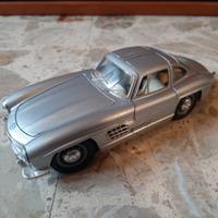 Modellino Mercedes Benz 300 SL 