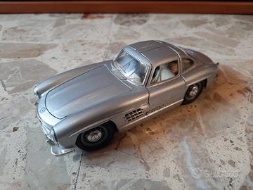 Modellino Mercedes Benz 300 SL 