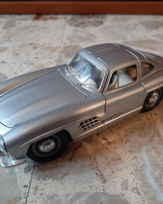 Modellino Mercedes Benz 300 SL 