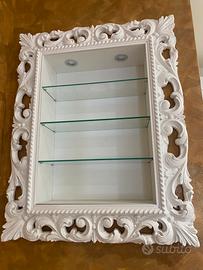 Vetrina prodotti stile barocco