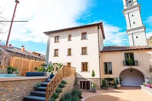 Attività / Licenza di 1140 m² con più di 5 locali 