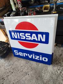 insegna Nissan 