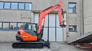 Miniescavatore Kubota KX080-4a