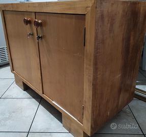 0€ divani letto, mobiletto, pouf