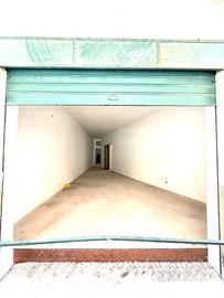 Magazzino/Garage 76 mq Ristrutturato con Bagno