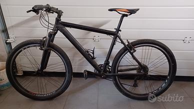 MTB alluminio, taglia M, ruote 26"