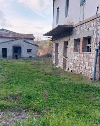 Terreno di 3000 m² a Gualdo Cattaneo