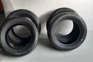 4 gomme 215-60-R17 Suv Nuove