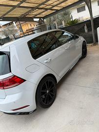 Golf r line