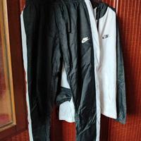 Tuta completa giacca e pantalone NIKE