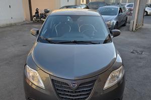Lancia Ypsilon 1.2 69 CV 5 porte S&S Platinum