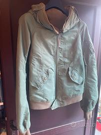 Bomber verde guess