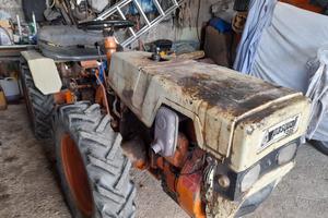 Vendita trattore + fresa + raccoglitrice nocciole