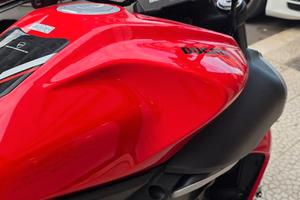Ducati Diavel v4