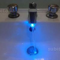 Filtro per rubinetto fontana con sensore luminoso