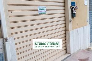 Via Dante Magazzino Uso Garage/Deposito
