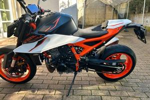 KTM 990 DUKE R 2026