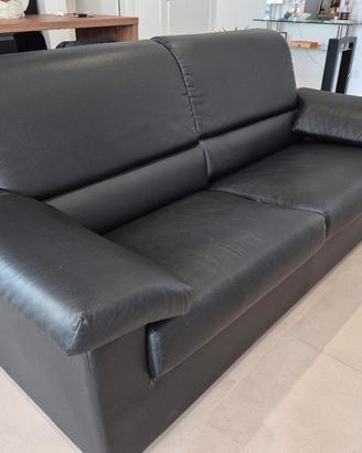 Divano letto nero similpelle