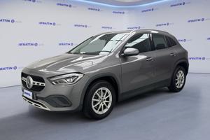 MERCEDES BENZ GLA 200 AUTOMATIC BUSINE