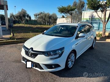 Renault Megane Mégane Sporter dCi 8V 110 CV EDC En