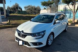 Renault Megane Mégane Sporter dCi 8V 110 CV EDC En