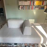 Divano design grigio  marca DITRE