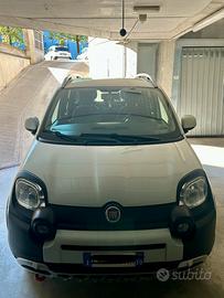 Panda cross 4x4 con gancio traino