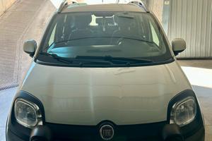Panda cross 4x4 con gancio traino